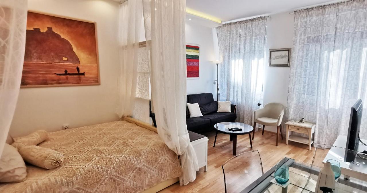 Gala City Center Apartman Βελιγράδι Εξωτερικό φωτογραφία
