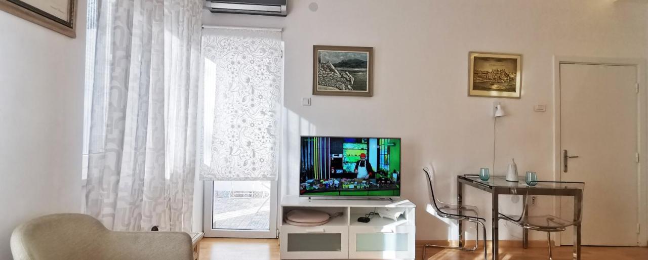 Gala City Center Apartman Βελιγράδι Εξωτερικό φωτογραφία